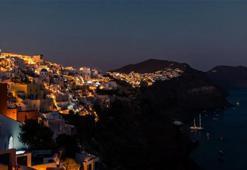 Son dakika... Ege'de deprem fırtınası sürüyor: Santorini'de en huzursuz gece