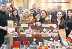 Kadınların el emeği ürünleri sergileniyor