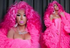 'Hayatımın imzası' diyerek anlaşmaya vardı! Bülent Ersoy'un hayatı film oluyor