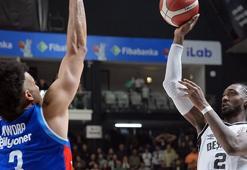 Beşiktaş Fibabanka, Anadolu Efes karşısında adını dörtlü finale yazdırdı