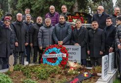Trabzonspor'un efsanesi Ahmet Suat Özyazıcı kabri başında anıldı