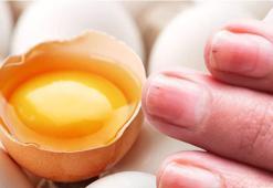 Güçlü ve uzun tırnakların sırrı açığa çıktı! Ne manikür ne pedikür, çare yediklerimizde