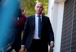 Luis Rubiales, Jenni Hermoso’yu rızası olmadan öptüğü için suçlu bulundu!