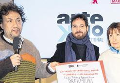 ‘Dreamgirl’e Berlin’den ödül