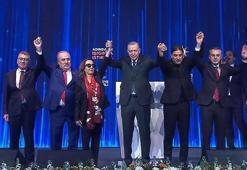 Son dakika... 3 vekil AK Parti'ye katıldı! Rozetleri Erdoğan taktı