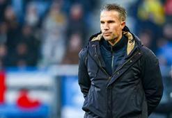 Robin van Persie sürprizi! Feyenoord'a imzayı attı