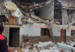 Evde gaz sıkışması nedeniyle patlama: 1 yaralı