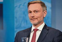Almanya'da FDP Genel Başkanı Christian Lindner, aktif siyaseti bıraktığını duyurdu