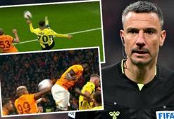 Galatasaray - Fenerbahçe derbisinde tartışma yaratan pozisyon! Eski hakemler açıkladı: Net penaltı