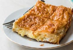 Tabakta dağılmayan su böreği hüner ister! Hazırını unutturacak, iyice harmanlayın