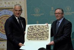 Sultanların Mushafları özel sergisi Rami Kütüphanesi'nde açıldı