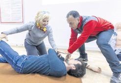 Karşıyaka’nın ‘Mahalle Afet Gönüllüleri’ eğitimde