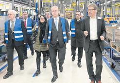 İzmir heyetinden lojistik çıkarması