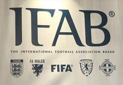 IFAB'dan futbola yeni kural! Köşe vuruşu kararı verilecek