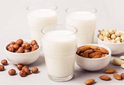 Bir bardak sütü daha sağlıklı yapacak! Marketten alınabilecek en iyi seçenek