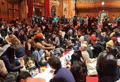 Londra'nın tarihi Guildhall binasında toplu iftar programı düzenlendi