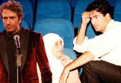 Mahsun Kırmızıgül'den ölen annesi için duygusal paylaşım! 'Tarağını kızım için saklıyorum'