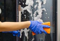 Duşakabin silikonlarını saran küfe 1 kaşığı yetiyor! Ne rutubet kalıyor ne leke