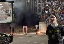 New York'ta Tesla bayisini işgal eden göstericiler gözaltına alındı