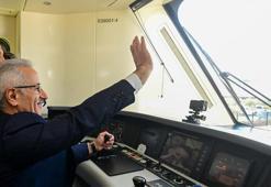 Gaziray’da kullanılacak ilk milli banliyö tren seti raylara çıktı