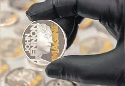 Kraliyetten John Lennon parası