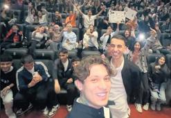 Hayranları arasında kavga