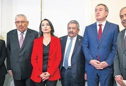 AK Parti: Önce silah bırakılmalı