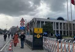 İBB binası önünde güvenlik önlemi alındı