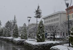 Mart ayında kış geri döndü! Türkiye’nin birçok ili beyaza büründü