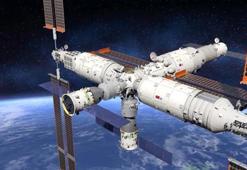 Çinli taykonotlar üçüncü uzay yürüyüşünü tamamladı