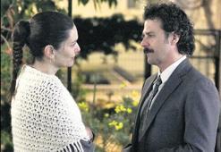 İzleyiciye veda ediyor