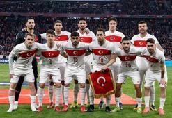 Macaristan'da oruç molası! Taraftarlardan, İstiklal Marşı'na çirkin davranış