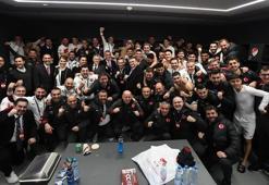 Cumhurbaşkanı Erdoğan'dan A Milli Futbol Takımı'na tebrik telefonu!