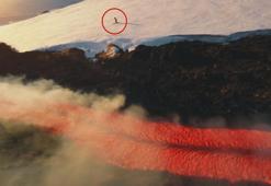 Etna Yanardağı patlarken kayak yaptı