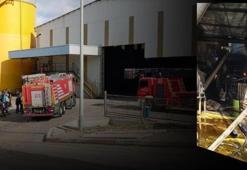 İzmir'de fabrikada patlama! 1 işçi hayatını kaybetti: İşte olay yerinden görüntüler