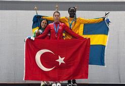 Dünya rekoru kıran Aysel Önder Avrupa şampiyonu oldu