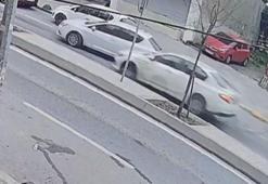 Arnavutköy'de feci kaza! 2 otomobil çarpıştı