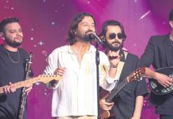 Sahnede bayram coşkusu