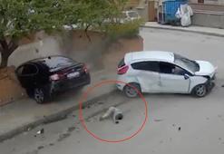 Çorum'daki feci kaza kamerada! Küçük çocuk camdan fırladı