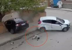 Çorum'daki feci kaza kamerada! Küçük çocuk camdan fırladı