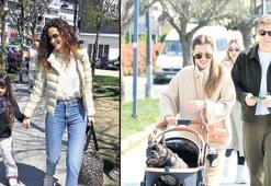 Ünlülerden sahil pozları