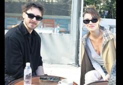 Abla kardeşin asker vedası