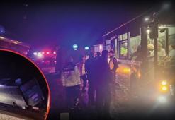 Çorum'da feci kaza! Tur otobüsü toprak bölgeye çarptı: 23 yaralı