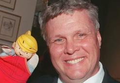 Dünyaca ünlü oyuncu kansere yenik düştü! 73 yaşında hayatını kaybetti