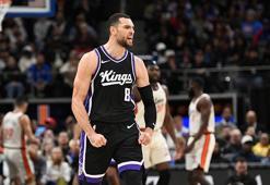 NBA'de LaVine-DeRozan ikilisi 80 sayı attı! Kings, Pistons'ı mağlup etti