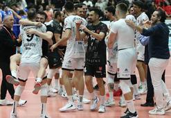 Alanya Belediyespor, Halkbank'a set vermedi!