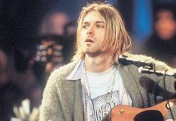 Kurt Cobain efsanesi bu sergide