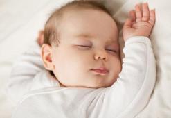 Bebeklere doğru uyku alışkanlığı kazandırmak için ne yapabiliriz?