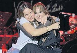 Düetleri sahneyi yaktı