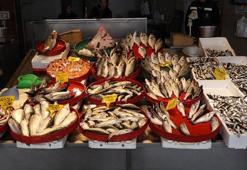 Av yasağına sayılı günler kala tezgahlarda balık bolluğu!